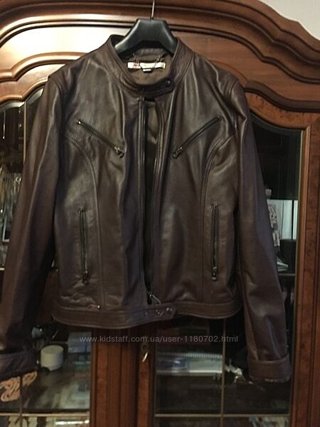 Morа кожаная куртка М, указан 46р , состояние новой вещи , идеал. Италия. 