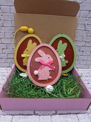 Набір великодніх підвісок.