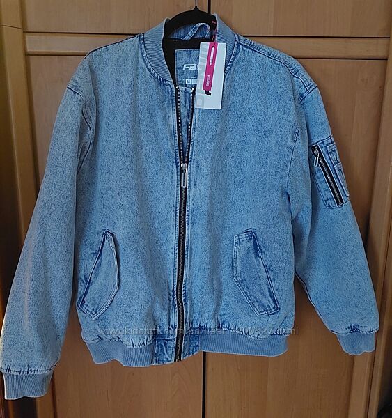 Джинсовый бомбер. теплый