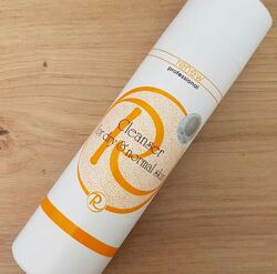 Очищающий гель для нормальной и сухой кожи Renew