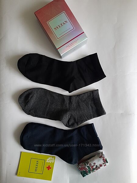 Набір з 3 пар шкарпетки жіночі однотонні з носовичком