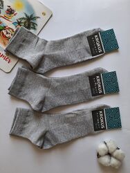 Шкарпетки чоловічі сірі однотонні у сітку krokus 