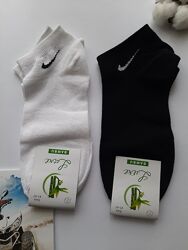 Шкарпетки чоловічі короткі однотонні з брендовим значком