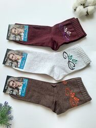 Шкарпетки жіночі з візерунком на резинці україна