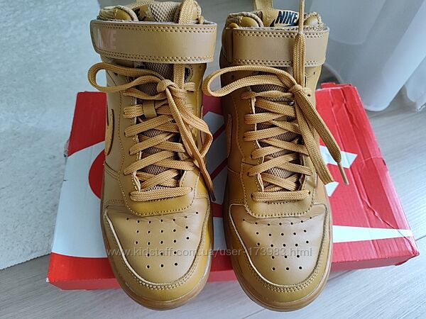 Деми кроссовки NIKE  39 р 24.5-25см