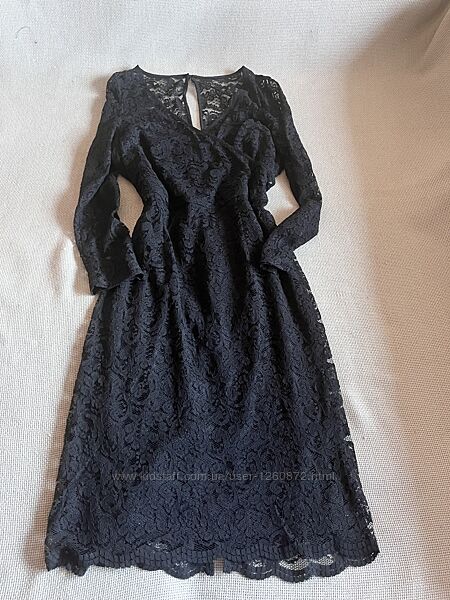 Мереживна сукня міді