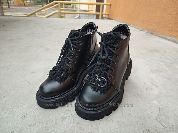 Женские зимние кожаные ботинки Topas черные на молнии и шнуровке