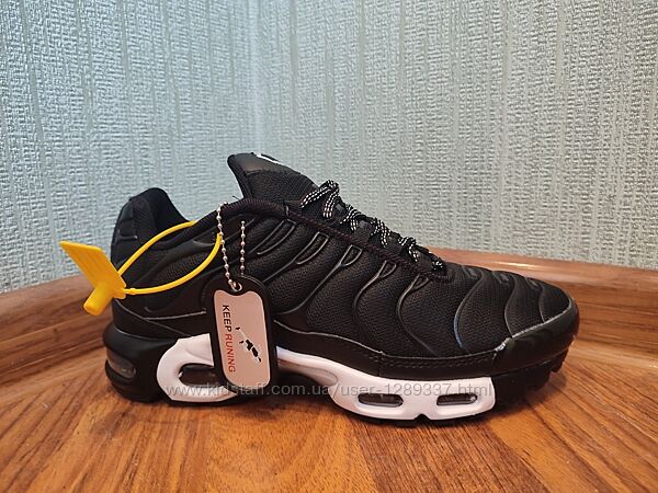 Мужские кроссовки New Yike Air Max Plus TN Black 36, 37, 38, 39, 40, 41.