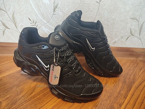 Мужские кроссовки Nike Air Max Plus Tn black 