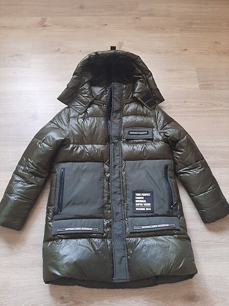 Продам зимнюю куртку оригинал Anernuo рост 160 в идеальном состоянии