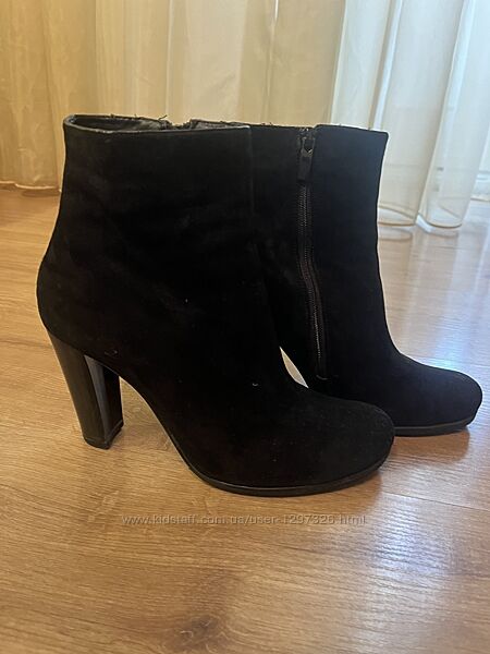 черевики р.37 замш