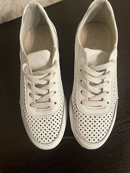 кроссовки р.37 шкіра