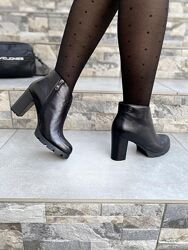 Ботинки женские Belorddini RA751-W12 черные весна-осень кожа натуральная
