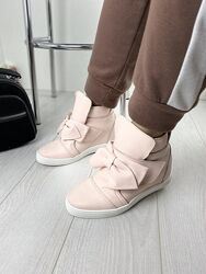 Сникерсы женские 2415 пудра весна-осень кожа натуральная