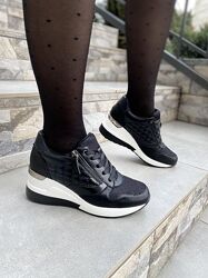 Сникерсы женские STILLI 106-1 чёрные весна-осень эко-кожа