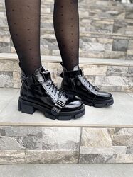 Ботинки женские Sothby ´s M-1742 чёрные весна-осень кожа лакированая н