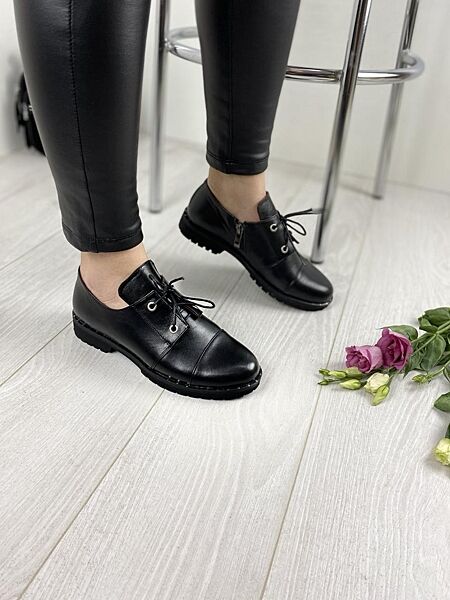 Туфлі жіночі D and V 2030 чорні весна-осінь натуральна шкіра