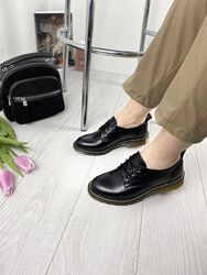 Туфлі жіночі Sothby &acutes M-375 чорні весна-осінь, шкіра натуральна 3113 