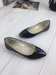 Балетки жіночі Kento 1610 чорні весна-осінь шкіра лакированая натуральня