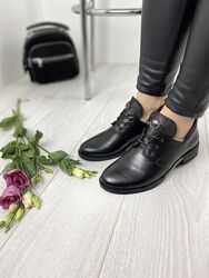 Туфлі жіночі D and V 2029 чорні весна-осінь натуральна шкіра 