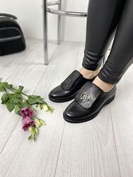 Туфлі жіночі D and V 2031 чорні весна-осінь натуральна шкіра 