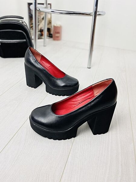 Туфлі жіночі KLUCHINI 4662 чорні весна-осінь, шкіра натуральна 3320