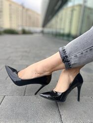 Туфлі жіночі LAVINI 603/2 чорні весна-осінь, шкіра лакована 3729 лише 35р.