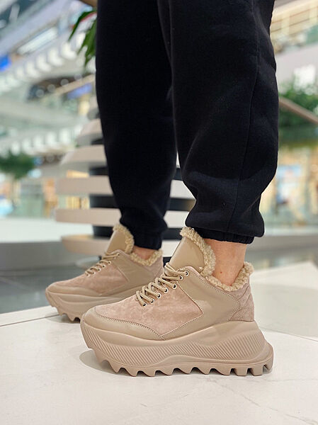 Кросівки жіночі EFA VIKA бежеві зима, шкіразамша натуральна 4918 36р.38р.39р.