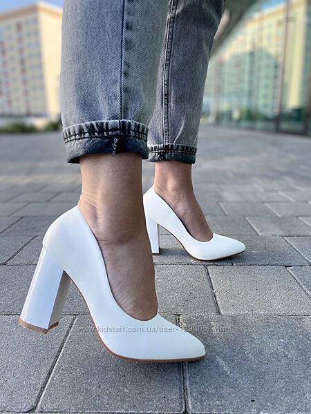 Туфли женские белые 38р.