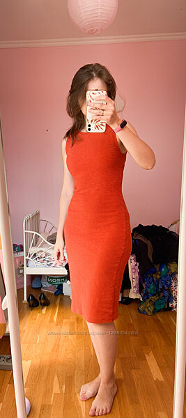 Базова сукня міді оранжевого кольору zara розмір м-s