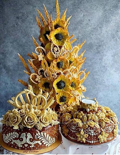 Свадебные караваи, пироги, пирожки, булочки Гагарин Валентинов gift cookies