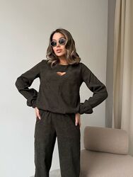 Стильний костюм   з вельвету    