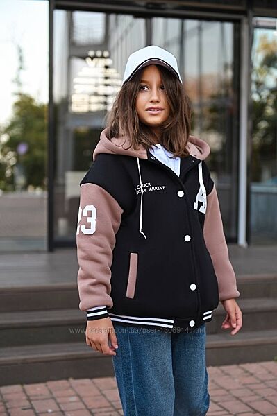 Куртка на теплій підкладці з наповненням холофайбера