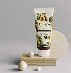Пенка для умывания с авокадо FarmStay Avocado Premium Pore Deep Cleansing