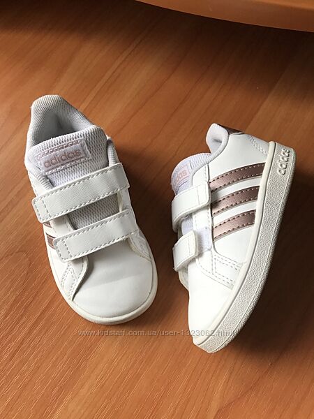 Кросівки adidas grand court 21 р. оригінал,