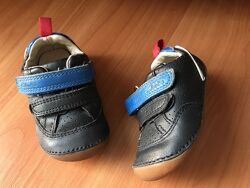 Кросівки Clarks 19 р. шкіра Устілка 12 см.