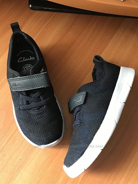 Кросівки Clarks 27,5 р. Устілка 17 см.