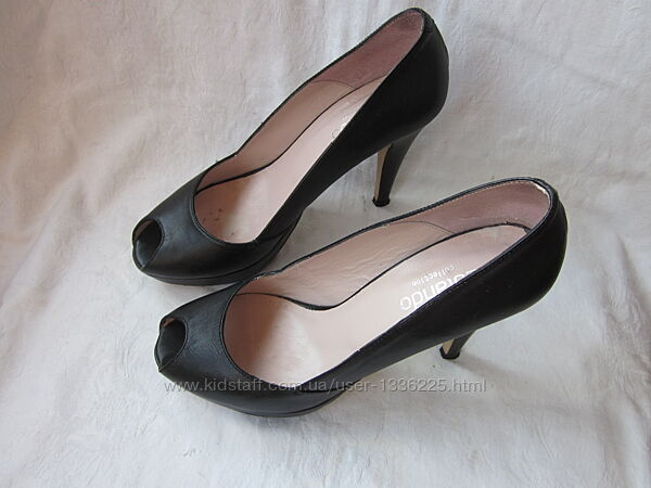 Брендовые туфли, босоножки Zalando Испания размер 39