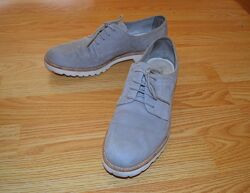 Замшеві туфлі броги/оксфорди Tamaris