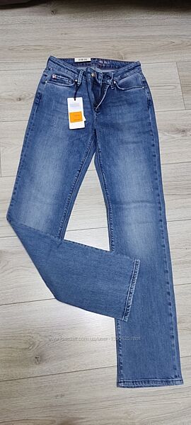 Джинси Colins