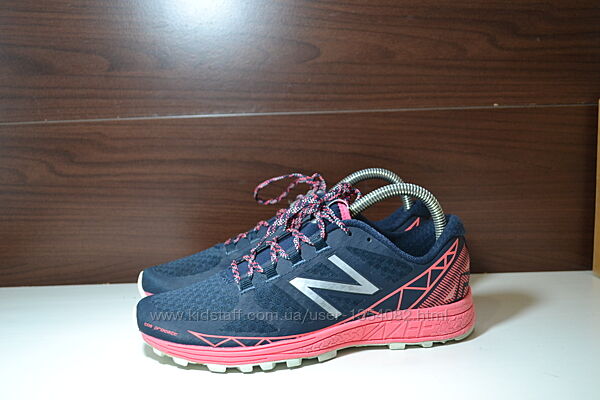 new balance vazee summit 40р кроссовки трекинговые