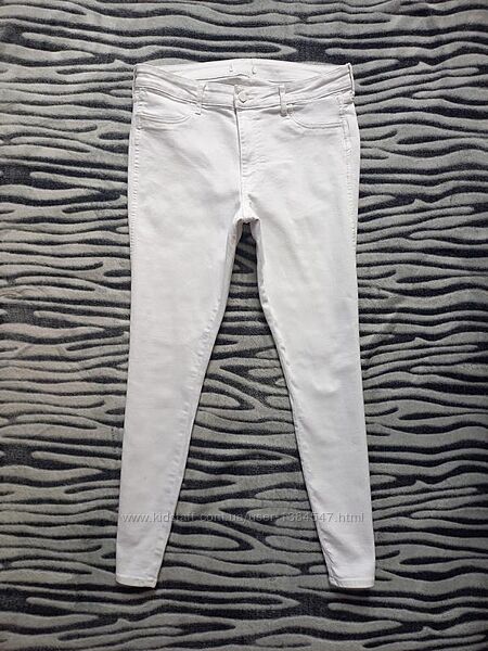 Стильные белые джинсы скинни с высокой талией H&M, 12 размер. 