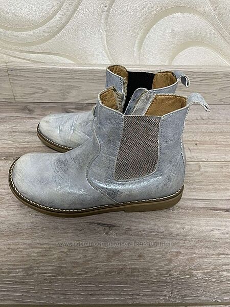 Ботінки на дівчинку