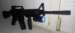 Игрушечный пластиковый автомат винтовка P.1158B, лазер, фонарик