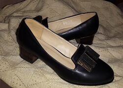 Детская обувь для девочки чёрные Туфли 37 размер на квадратном каблуке