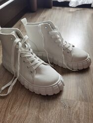 Ботинки кеды Новые