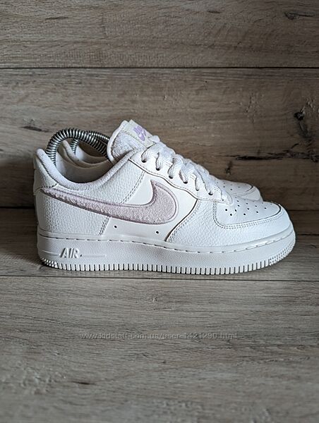 Кожаные белые кроссовки  б/у Найк  Nike Air Force 1 &acute07 Essential Sea Glas
