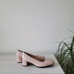 Туфлі шкіряні Оригінал Ecco shape squared 290503 рр.36