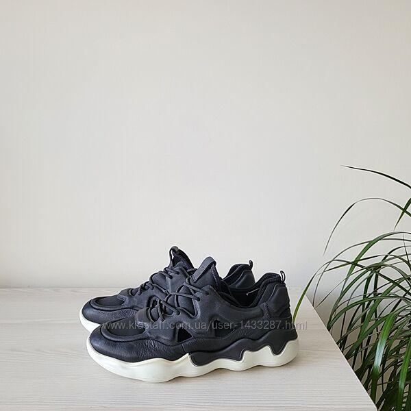 Кросівки шкіряні Оригінал Ecco Elo 810833 рр.35,39,40