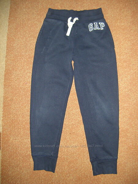 Комфортные спортивные штаны GAP на 6-7 лет, рост 120 см